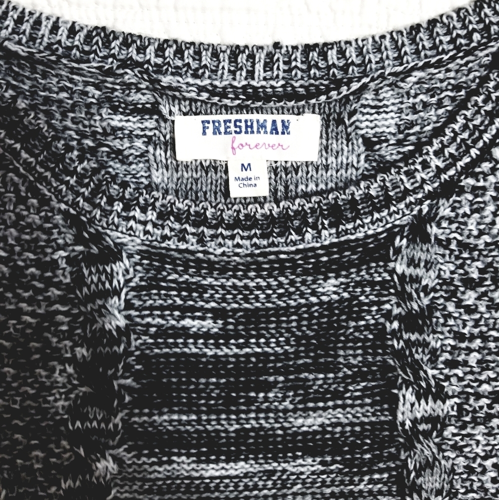 🐥Freshman Forever Gray Sweater M